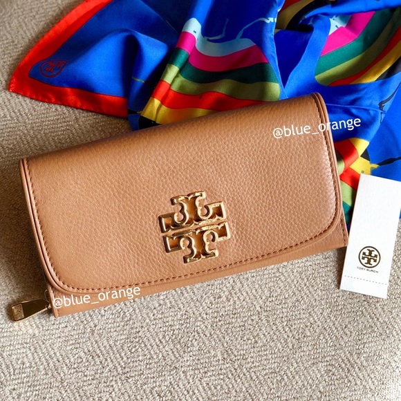 Tory Burch Handbags - ✨NEW TORY BURCH✨ DUO ENVELOPE CONTINENTAL WALLET
